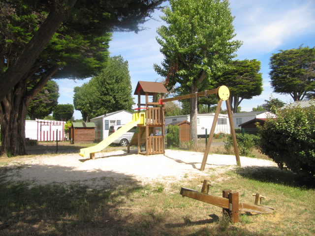 Camping Les Ombrages à Saint Hilaire de Riez (85270) Camping Les Ombrages à Saint Hilaire de Riez (85270)